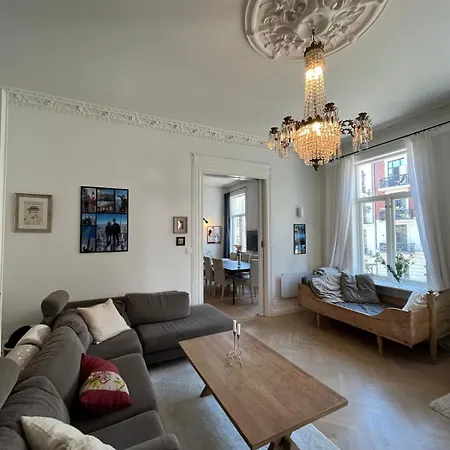 Frogner Central, Pool Table, 180 Sqm, 2 Bathrooms Apartamento Oslo