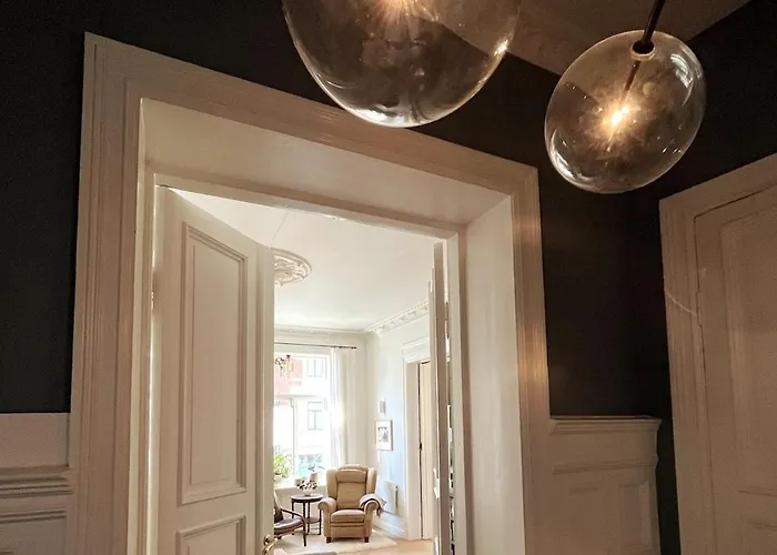 Frogner Central, Pool Table, 180 Sqm, 2 Bathrooms 아파트 오슬로