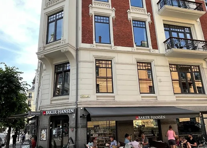 아파트 Frogner Central, Pool Table, 180 Sqm, 2 Bathrooms 오슬로