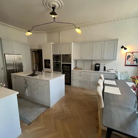 Frogner Central, Pool Table, 180 Sqm, 2 Bathrooms